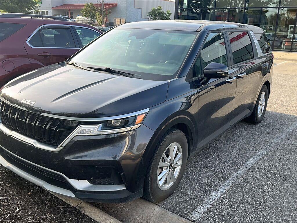 2022 Kia Carnival LX