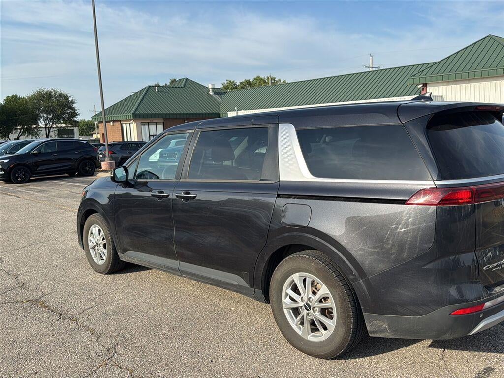 2022 Kia Carnival LX
