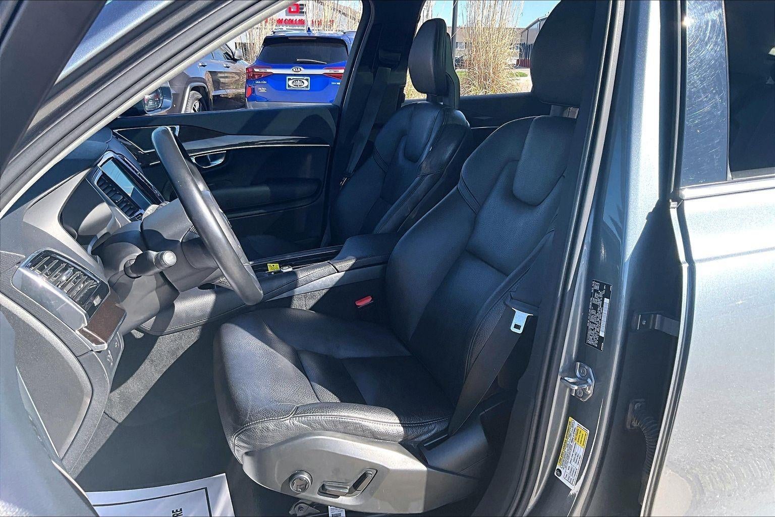 2018 Volvo XC90 Momentum